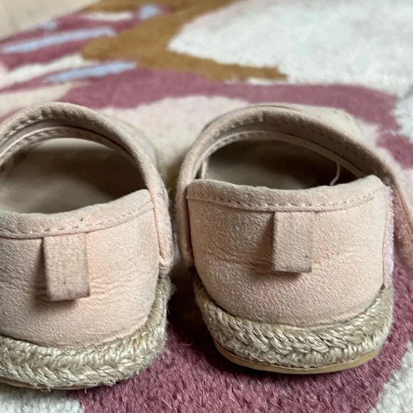 H&M baby girl shoes sandals espadrilles suede hearts blush pink beige toddler - Picture 4 of 9